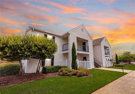 why are houses in america so cheap